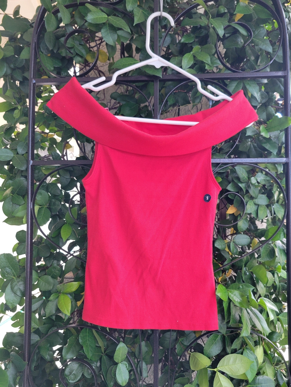 Hollister Bright Red Off-Shoulder Foldover Crop Tank